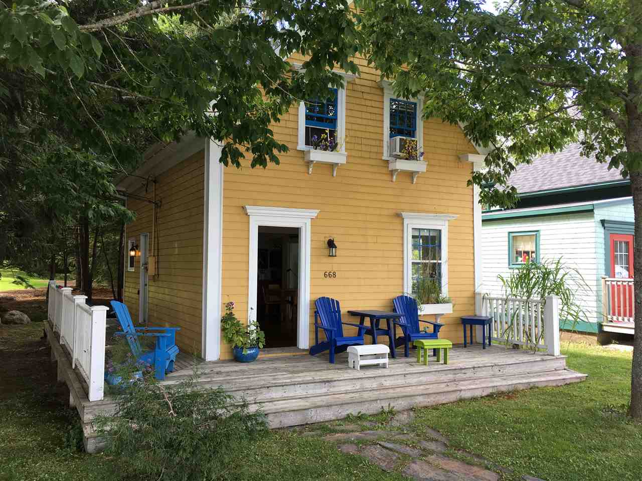 668 Main Street, Mahone Bay, Mahone Bay (MLS® 201905903). 275,000 for