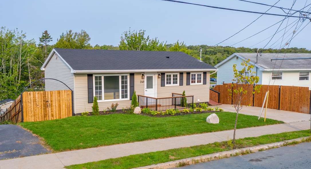 249 Arklow Drive, Dartmouth, (MLS® 202019333) RE/MAX nova