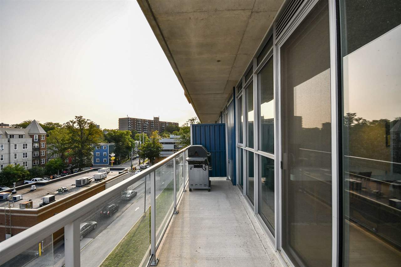 410 1065 Barrington Street, Halifax, (MLS® 202020686) RE/MAX nova