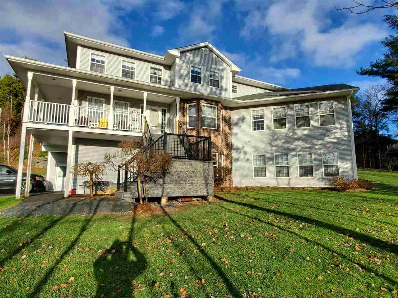 9 Newport Drive, Fall River 9 Newport Drive, Fall River