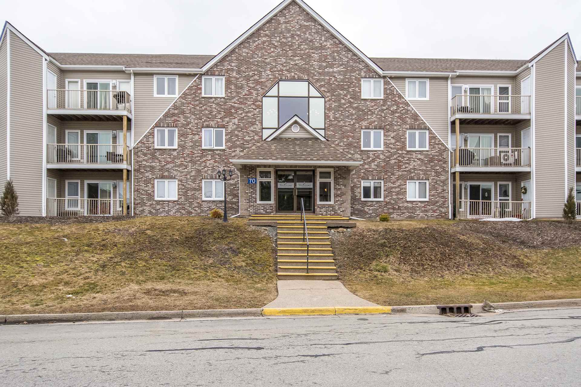11 70 Collins Grove, Dartmouth, (MLS® 202103684) RE/MAX nova