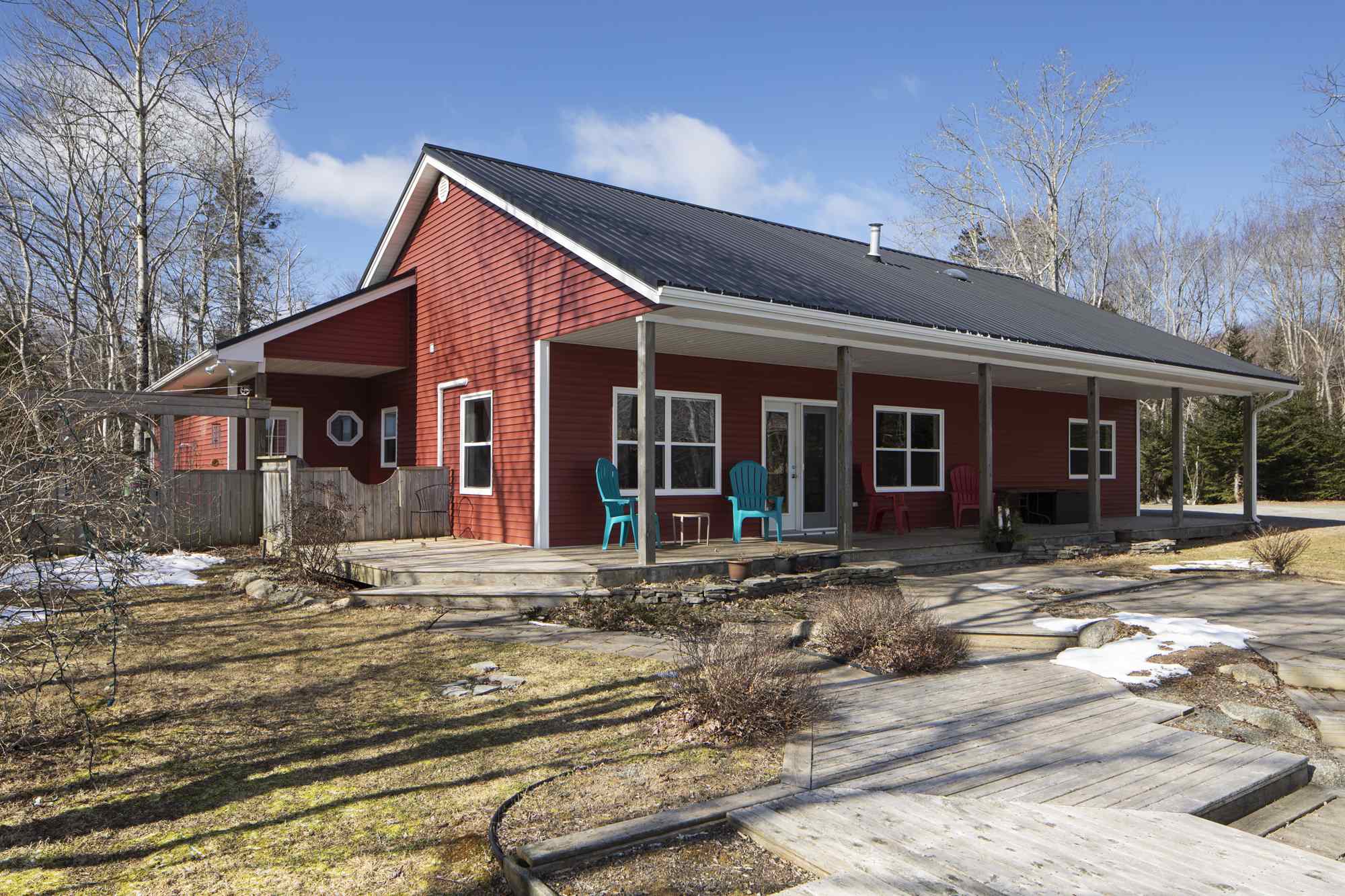 35 Hubley Mill Lake Road, Upper Tantallon, (MLS® 202105176) RE/MAX nova