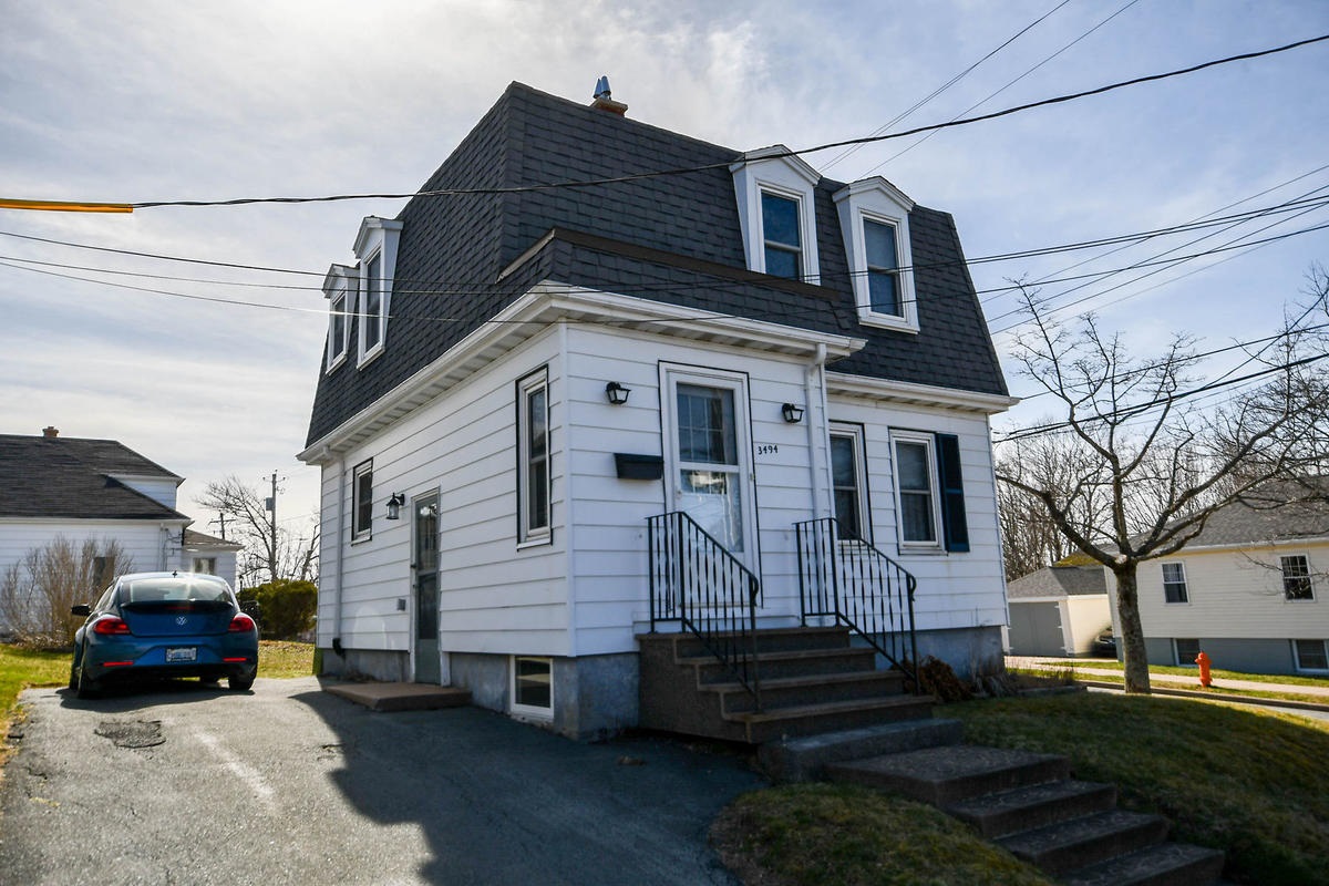 3494 Robie Street, Halifax, (MLS® 202108106) RE/MAX nova