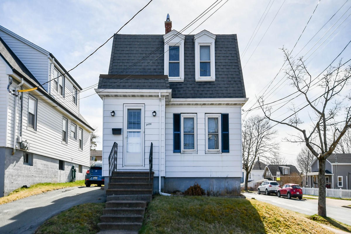 3494 Robie Street, Halifax, (MLS® 202108106) RE/MAX nova