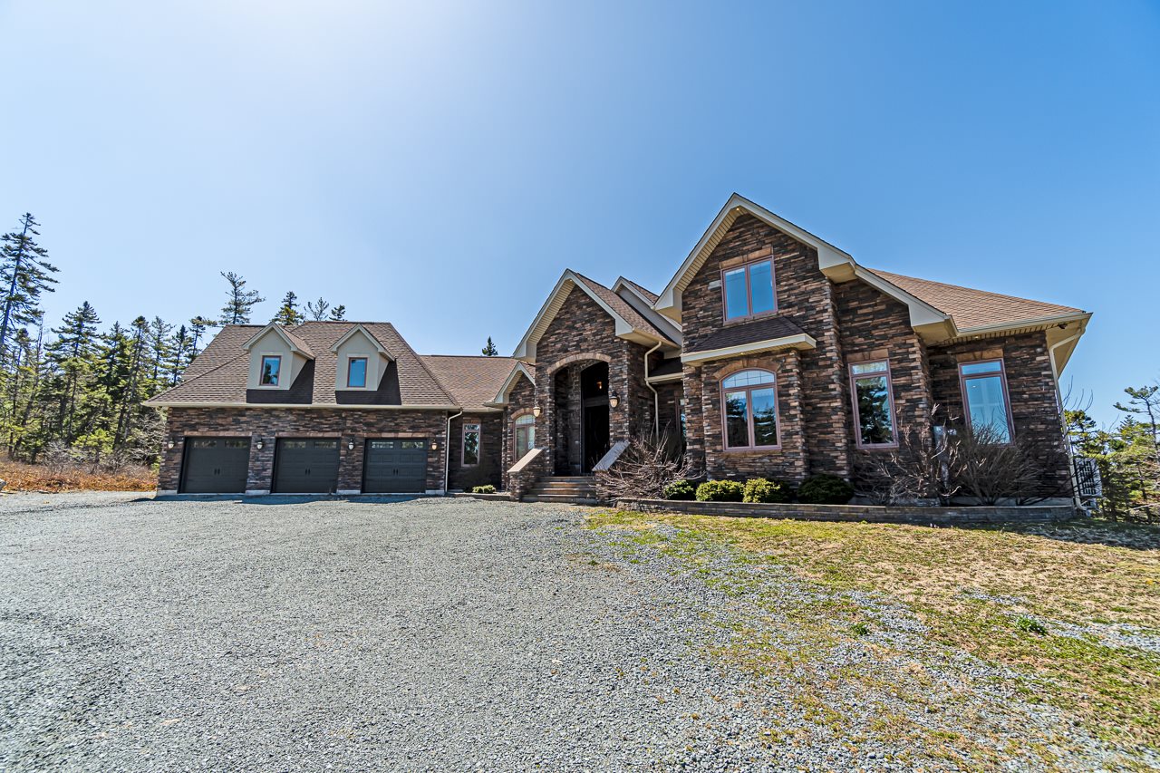 142 Piggott Avenue, Fall River, (MLS® 202108997) RE/MAX nova