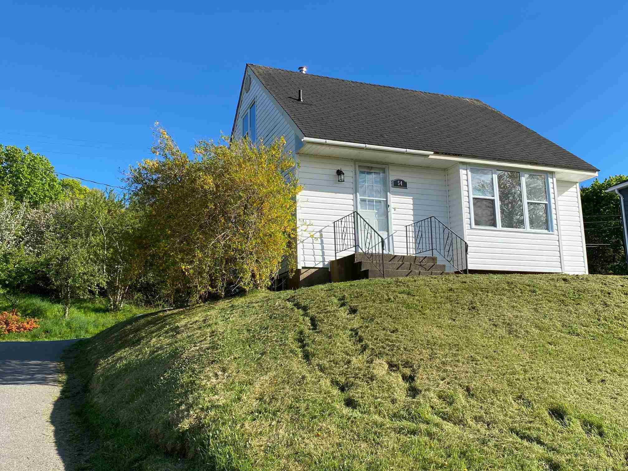 54 Hillside Drive, Cornwallis Park, (MLS® 202112988) RE/MAX nova