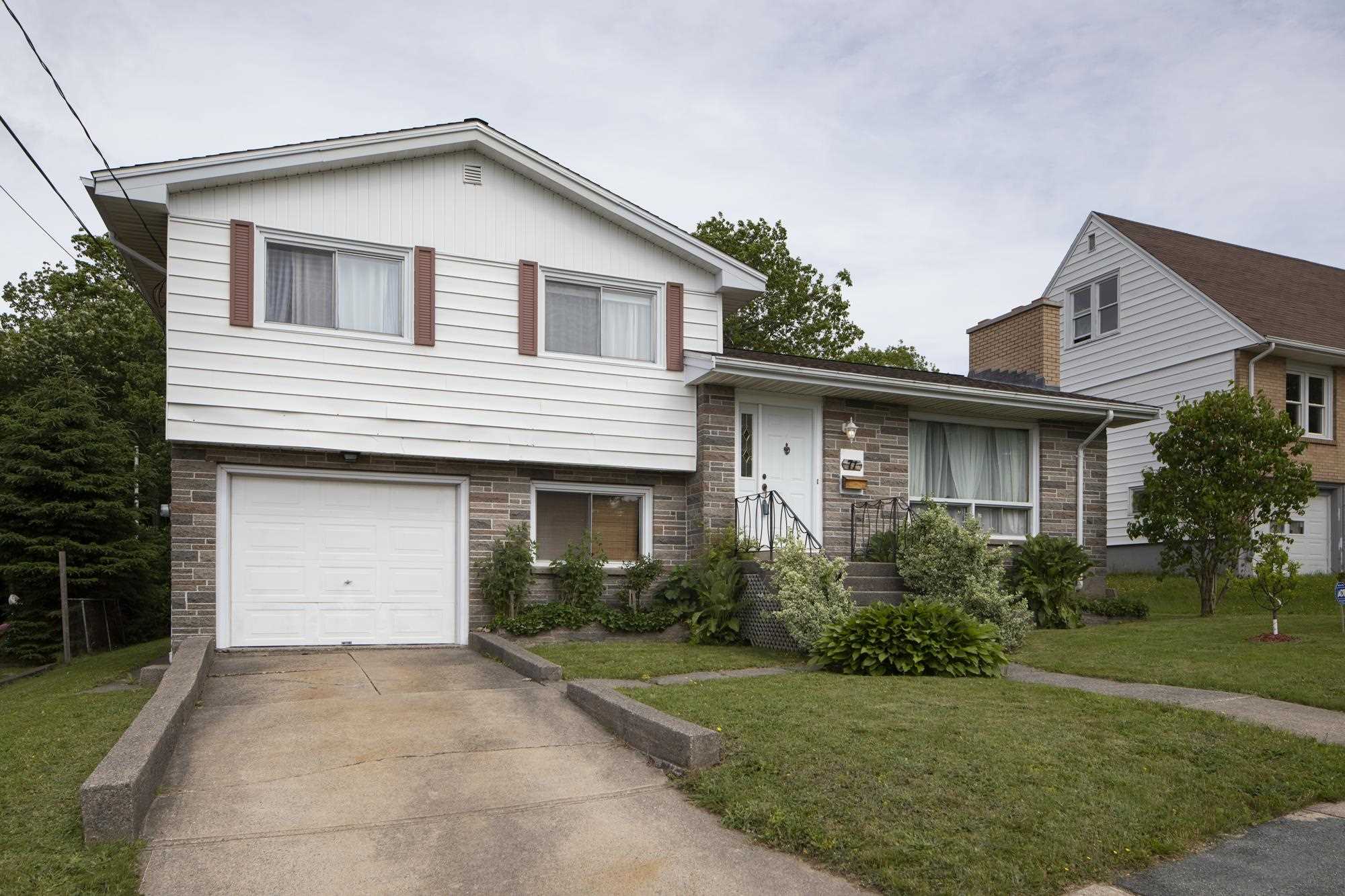 34 Renfrew St, Dartmouth, Nova Scotia RE/MAX nova