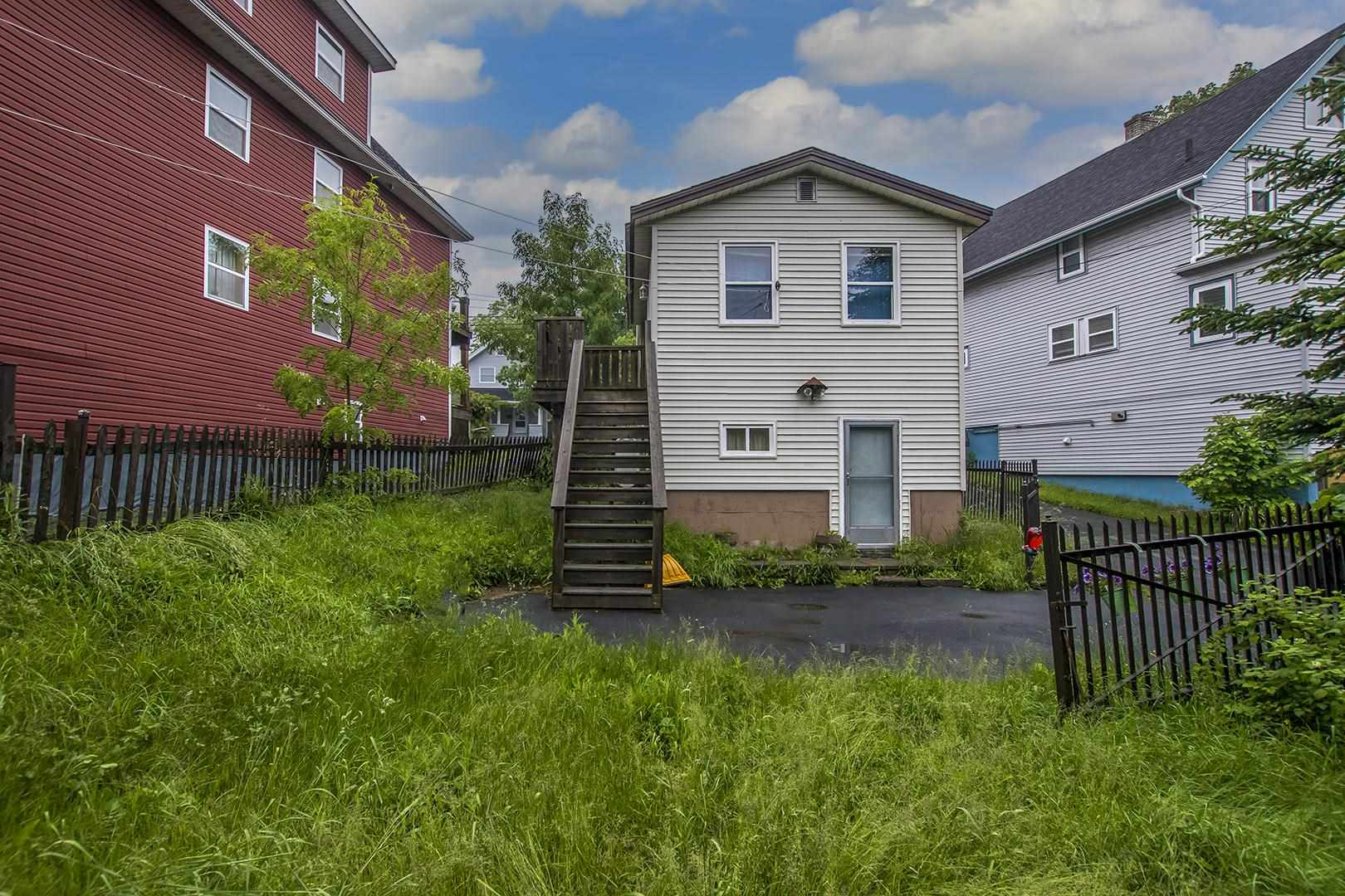 18 & 18A Pleasant Street, Dartmouth, (MLS® 202115567) RE/MAX nova