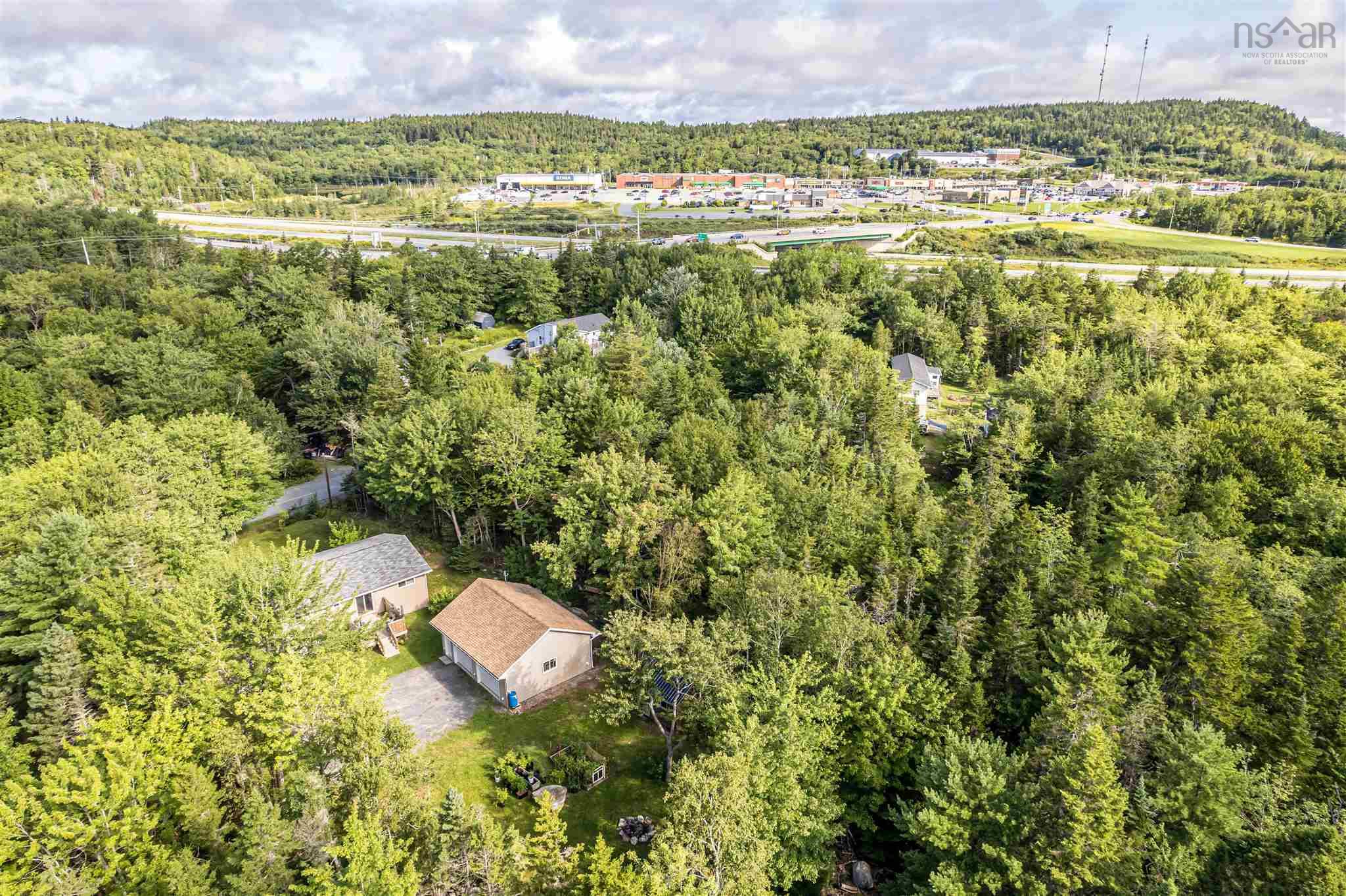 129 Hubley Mill Lake Road, Upper Tantallon, (MLS® 202120825) RE/MAX nova