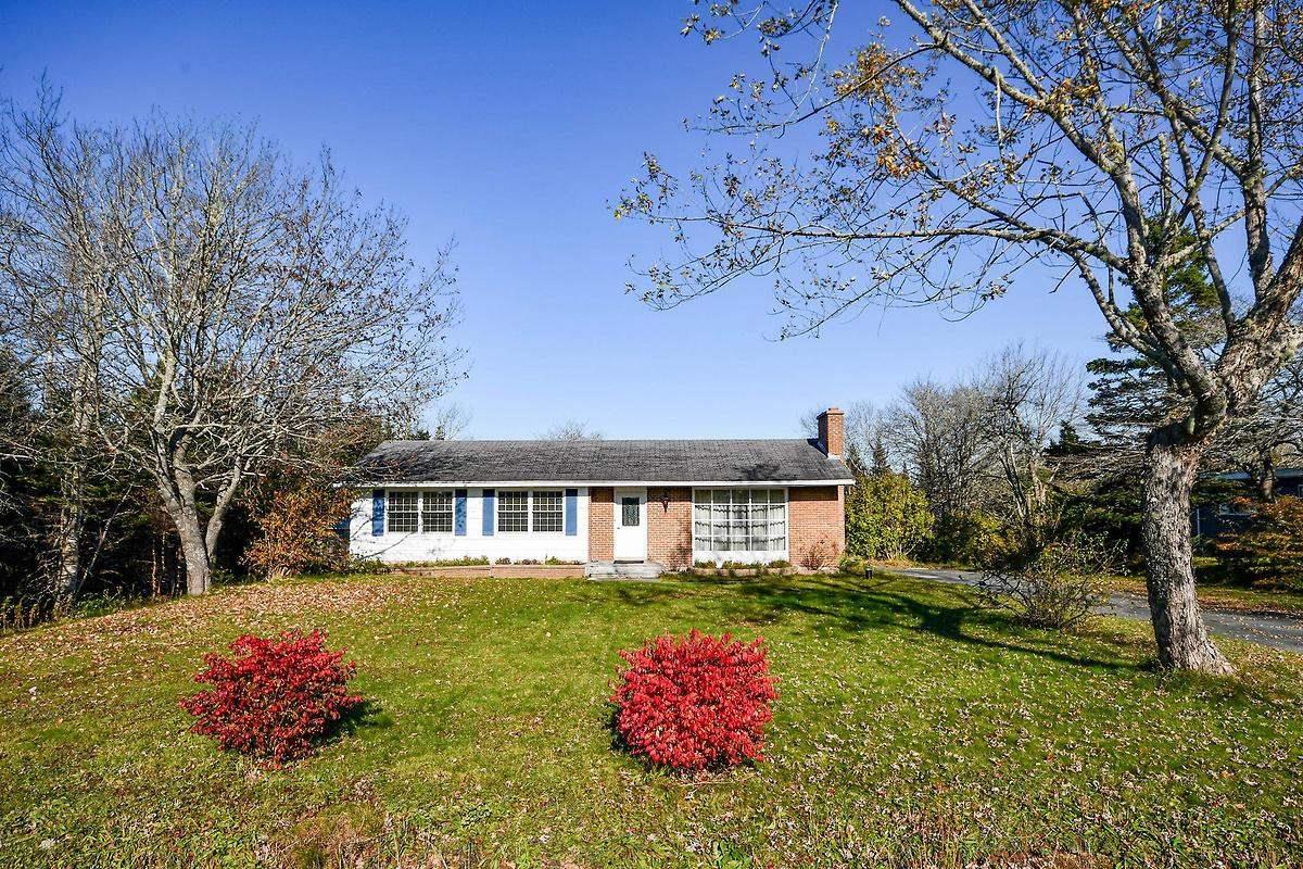 348 Terence Bay Road, Whites Lake, (MLS® 202128098) RE/MAX nova