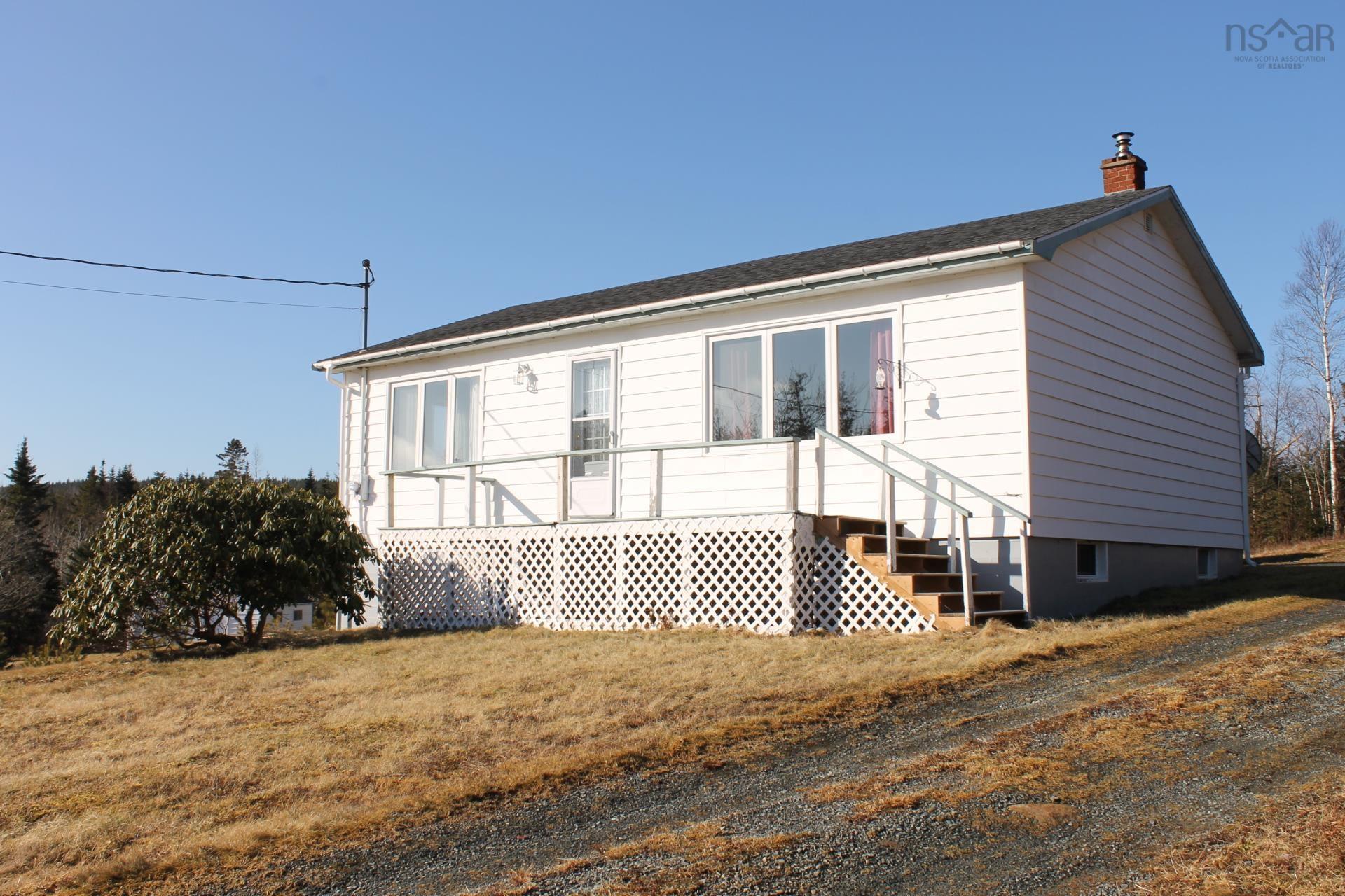 38 Beaver Harbour Road, Port Dufferin, (MLS® 202202152) RE/MAX nova
