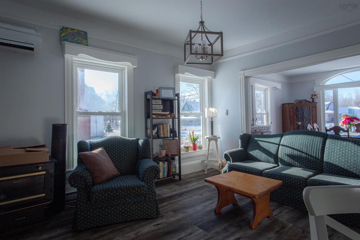 156 Main Street, Middleton, (MLS® 202203761) RE/MAX nova