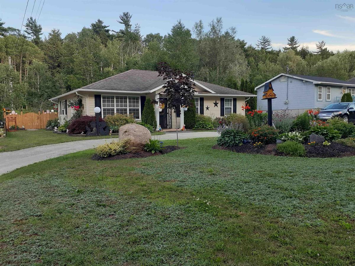 79 Highbury Road, New Minas, (MLS® 202204189) RE/MAX nova