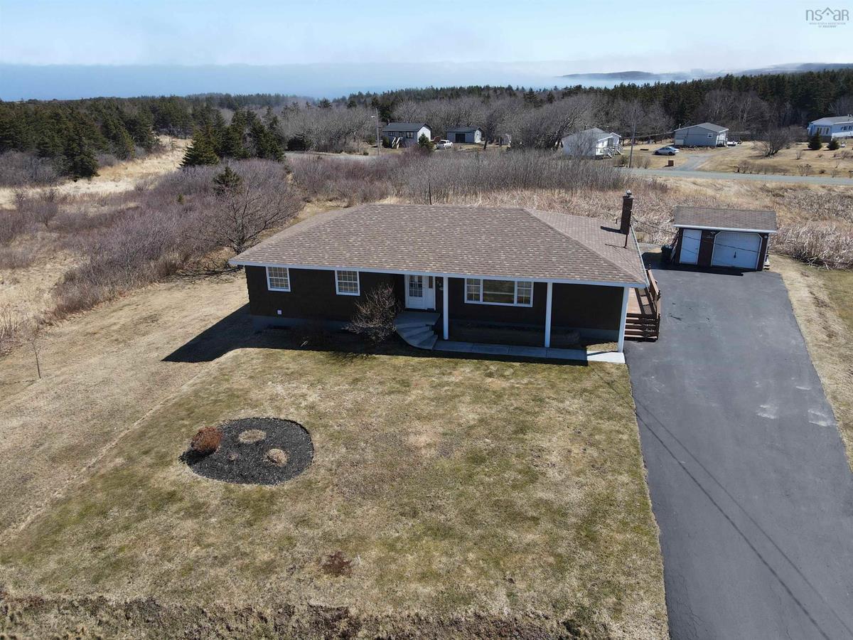 56 MacLean Street, Donkin, (MLS® 202207102) RE/MAX nova