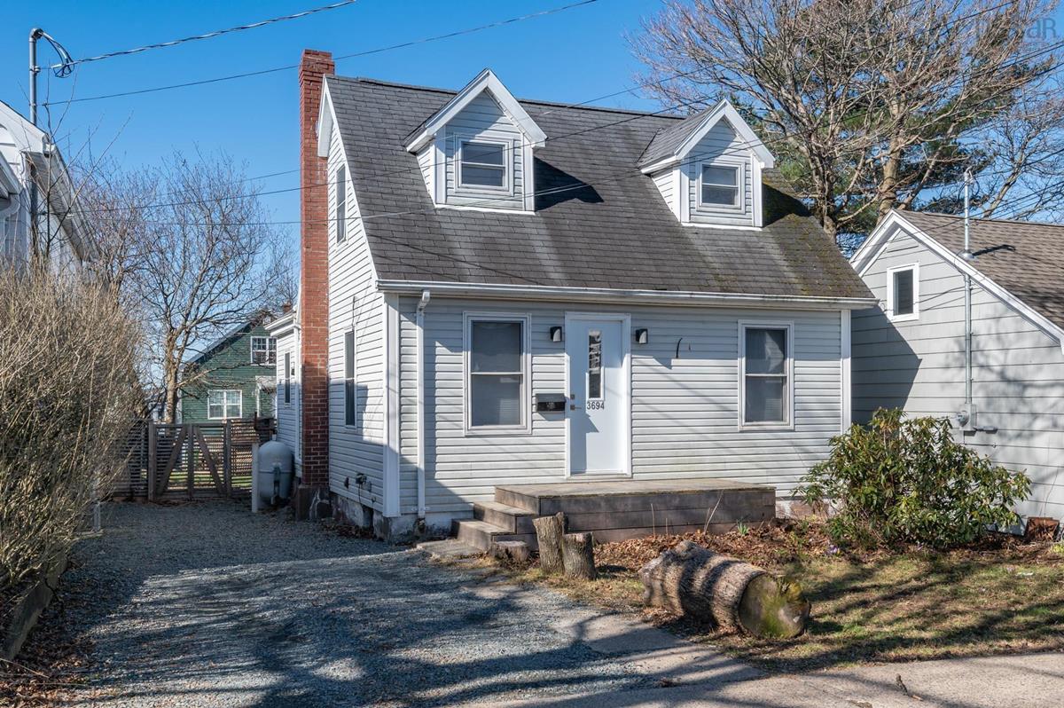 3694 Robie Street, Halifax Peninsula, (MLS® 202207763) RE/MAX nova