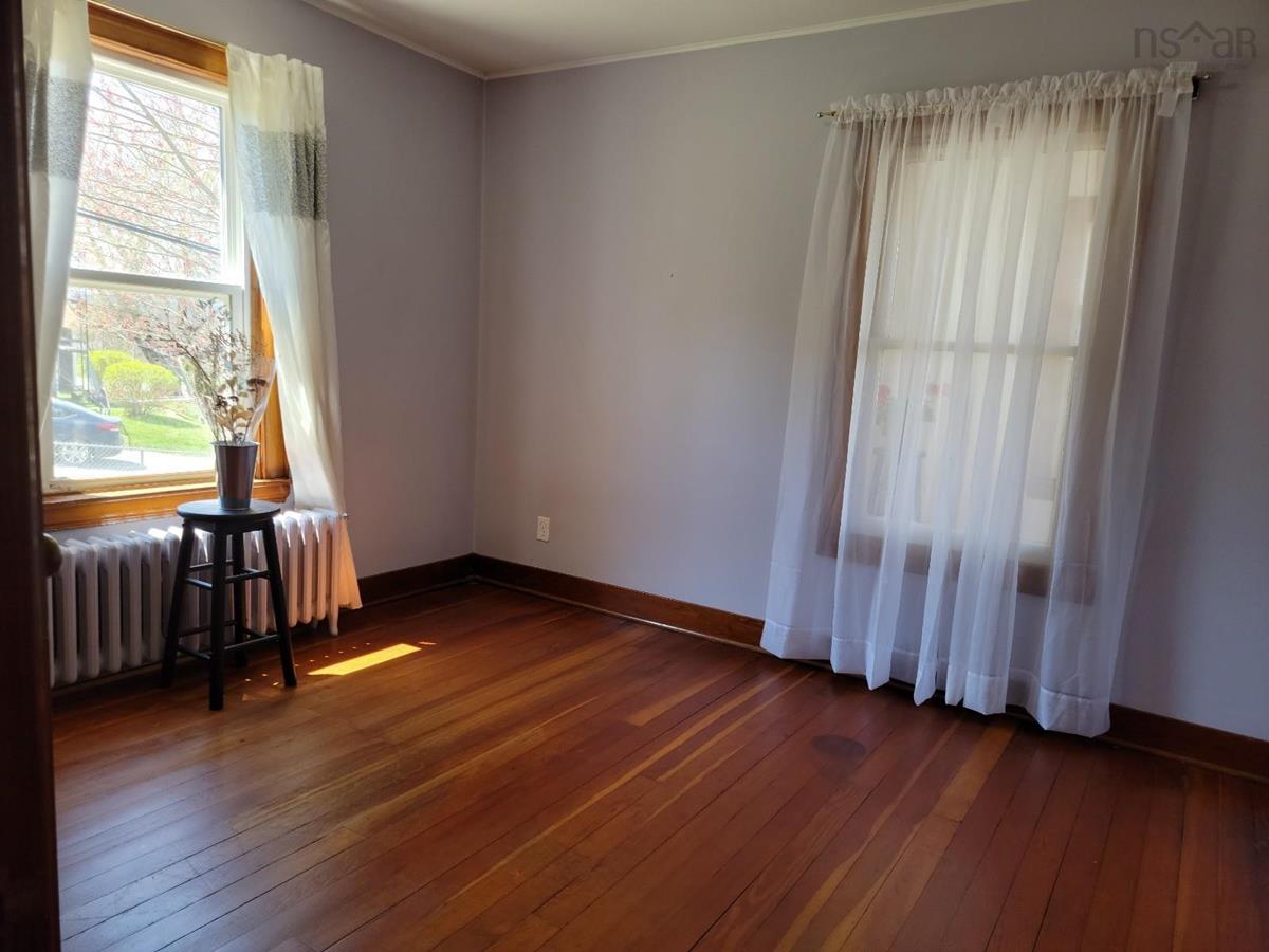 1551 Kings Road, Sydney River, (MLS® 202211448) RE/MAX nova