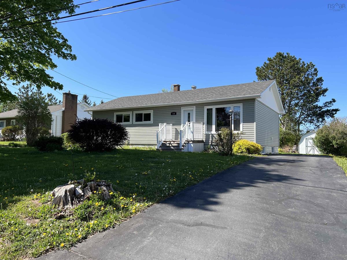 138 Kings Court, Stellarton, (MLS® 202211891) RE/MAX nova