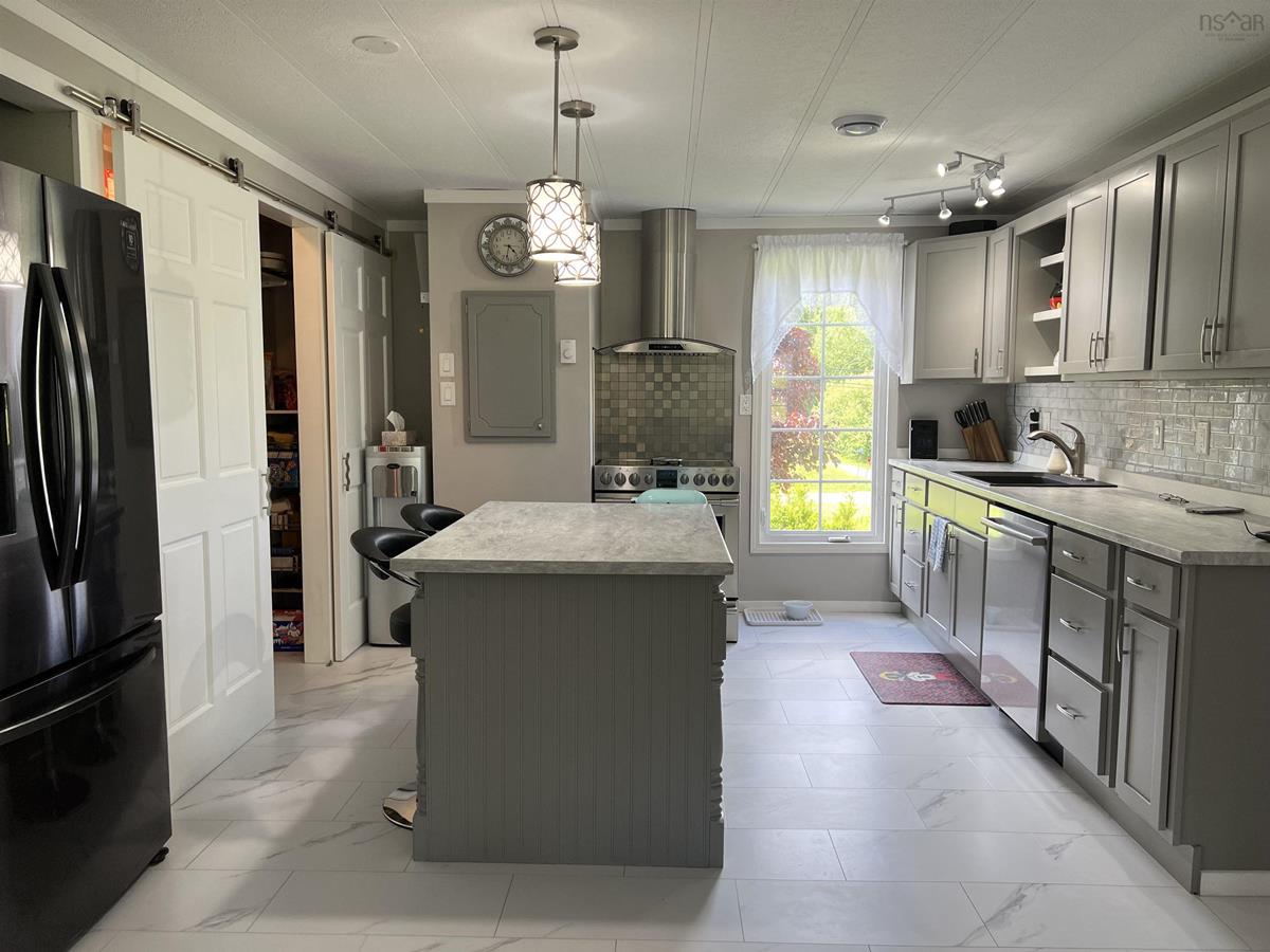 582 Thorburn Road, Thorburn, (MLS® 202213593) RE/MAX nova