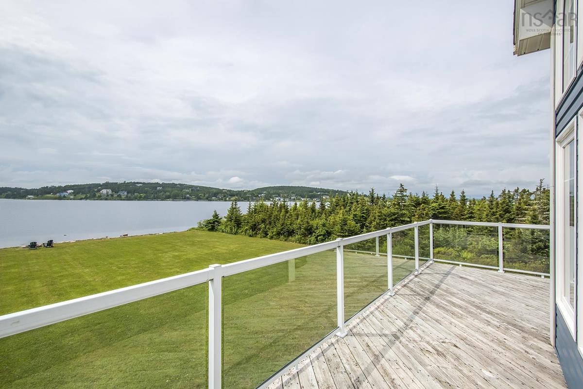 4 Emerald Drive, Three Fathom Harbour, (MLS® 202213817) RE/MAX nova