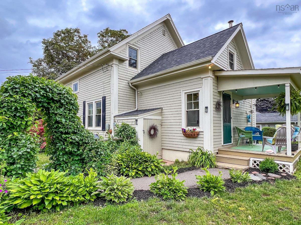 1018 Church Street, Port Williams, (MLS® 202214575) RE/MAX nova