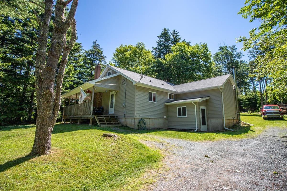 64 Lakehill Drive, Gaetz Brook, (MLS® 202216396) RE/MAX nova