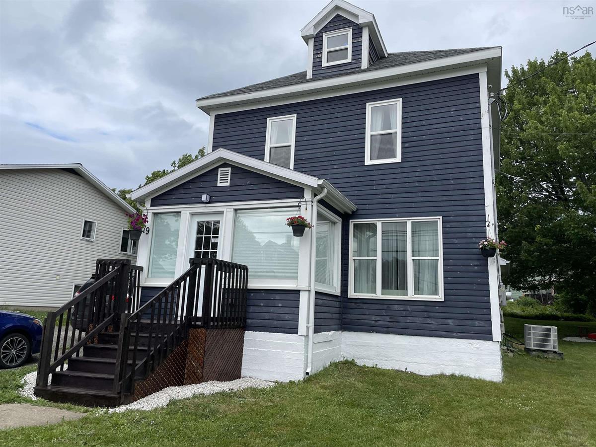 79 Fraser Avenue, Sydney Mines, (MLS® 202217850) RE/MAX nova