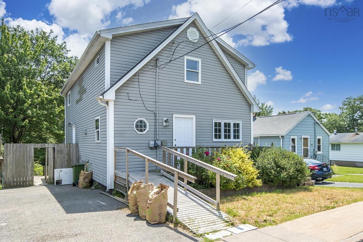 48 Courtney Road, Dartmouth, (MLS® 202217911) RE/MAX nova