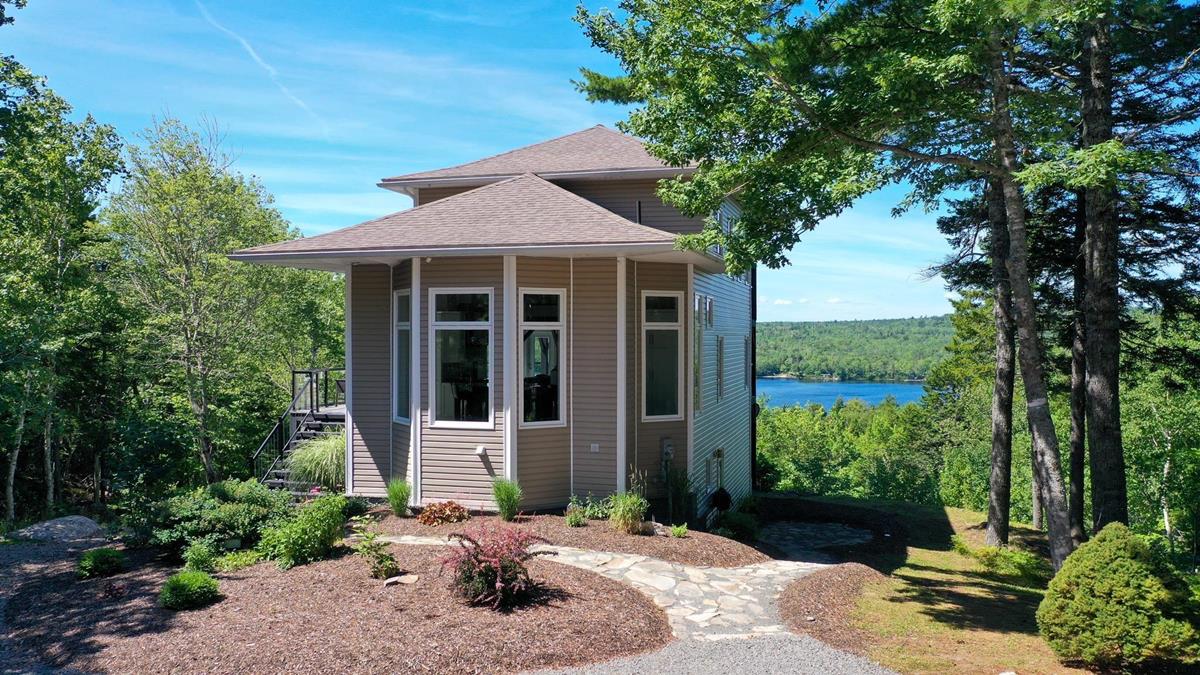 584 Summit Ridge Road, Vaughan, (MLS® 202218587) RE/MAX nova