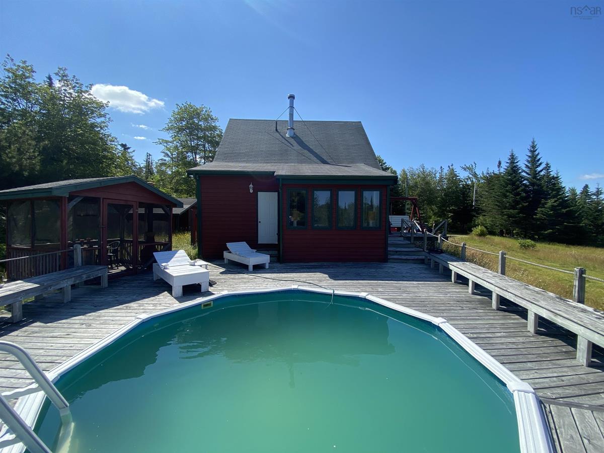 21 Somerset Drive, East Sable River, (MLS® 202218876) RE/MAX nova