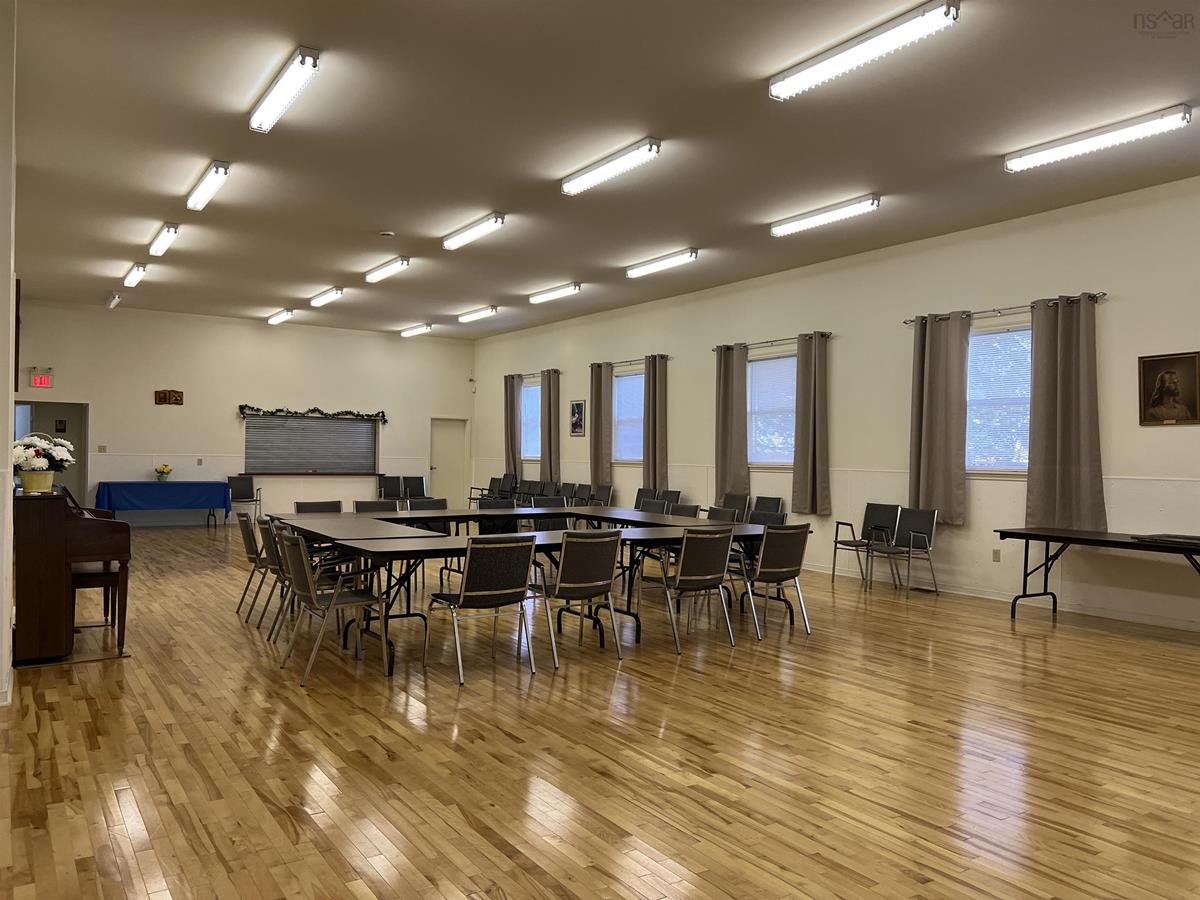 30 Clyde Avenue, Sydney Mines, (MLS® 202218882) RE/MAX nova