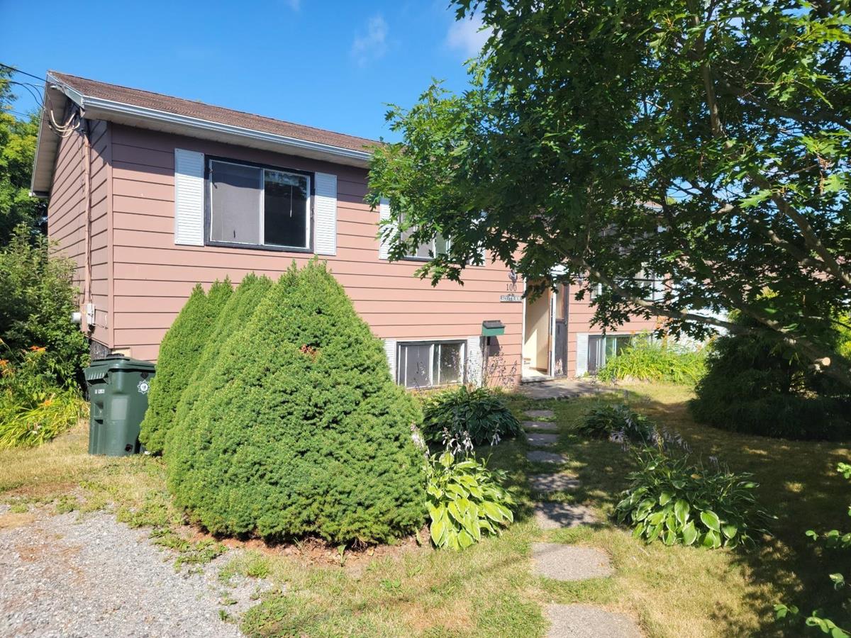 100 Forrest Street, Sydney Mines, (MLS® 202218962) RE/MAX nova