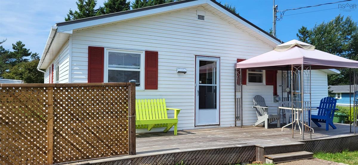 20 Robin Lane, Brule, (MLS® 202219392) RE/MAX nova