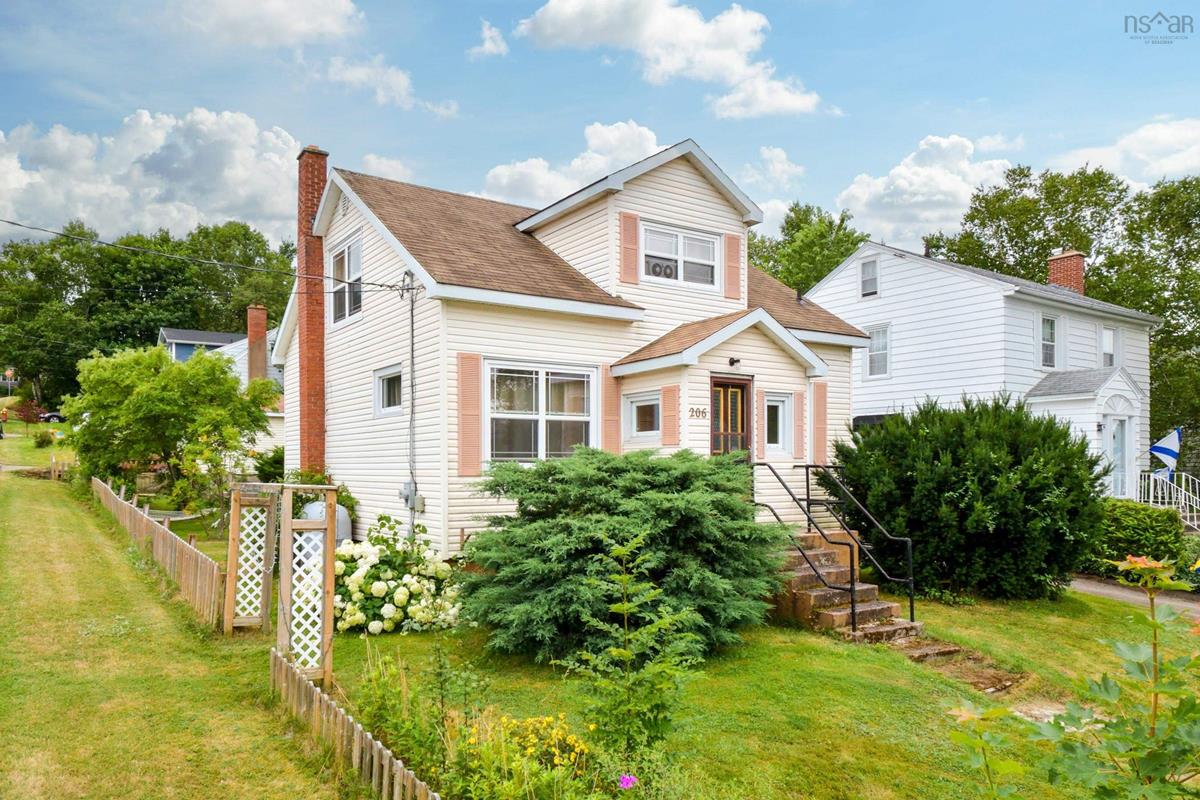 206 Cottage Road, Sydney, (MLS® 202219918) RE/MAX nova