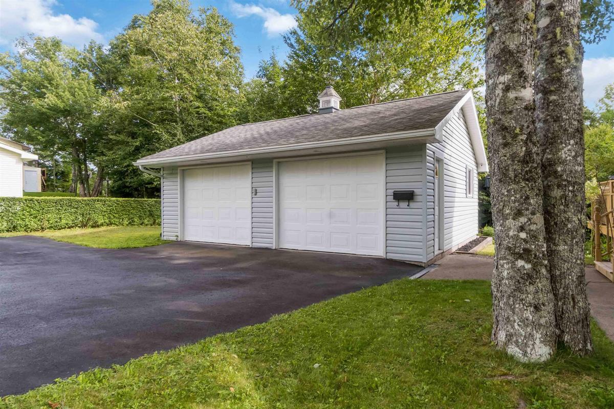 235 Thomas Street, Lake Echo, (MLS® 202220799) RE/MAX nova