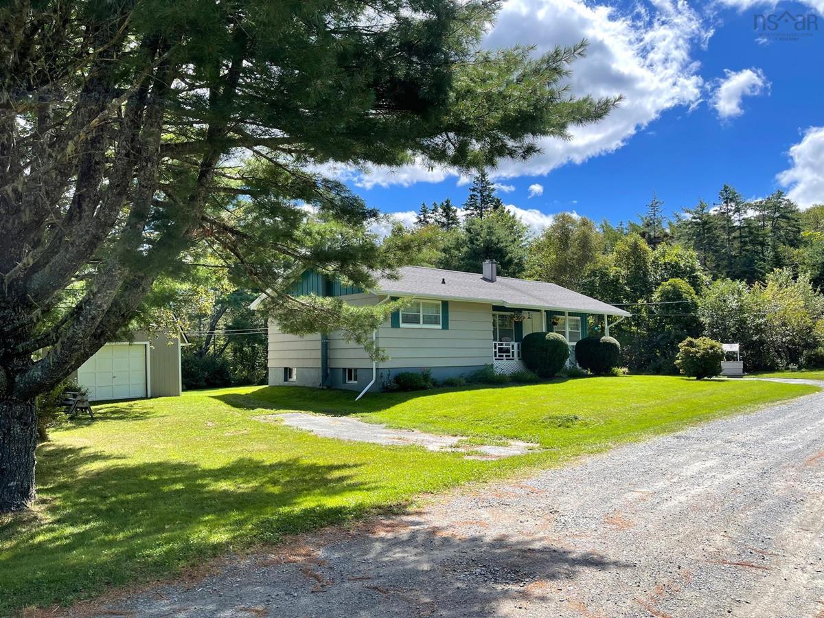 4 Lane, Ship Harbour, (MLS® 202221605) RE/MAX nova