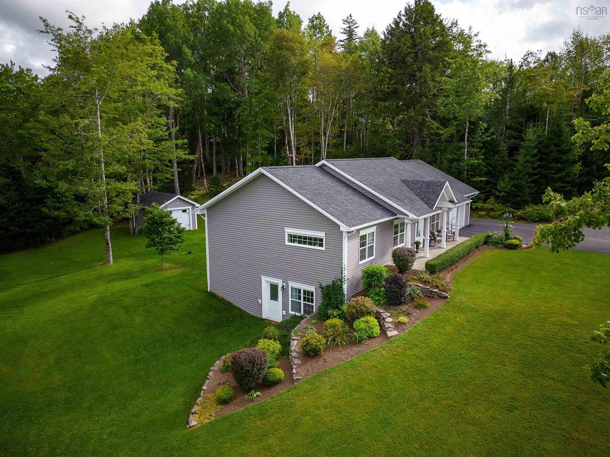 224 Valleydale Road, Murray Siding, (MLS® 202221626) RE/MAX nova