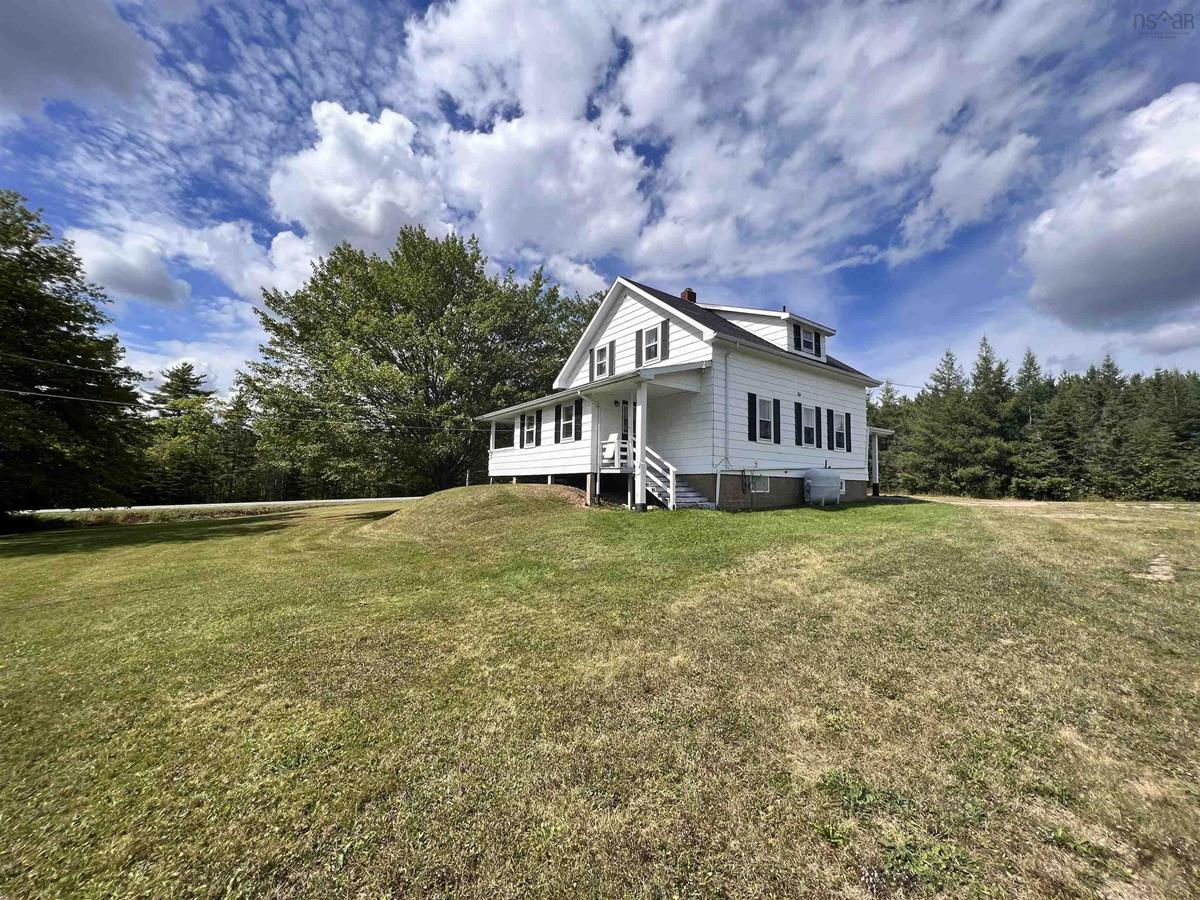 6241 Highway 14, Nine Mile River, (MLS® 202222091) RE/MAX nova