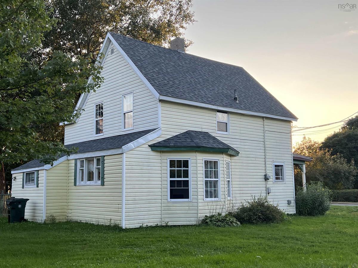 115 KING Street, Sydney Mines, (MLS® 202222100) RE/MAX nova