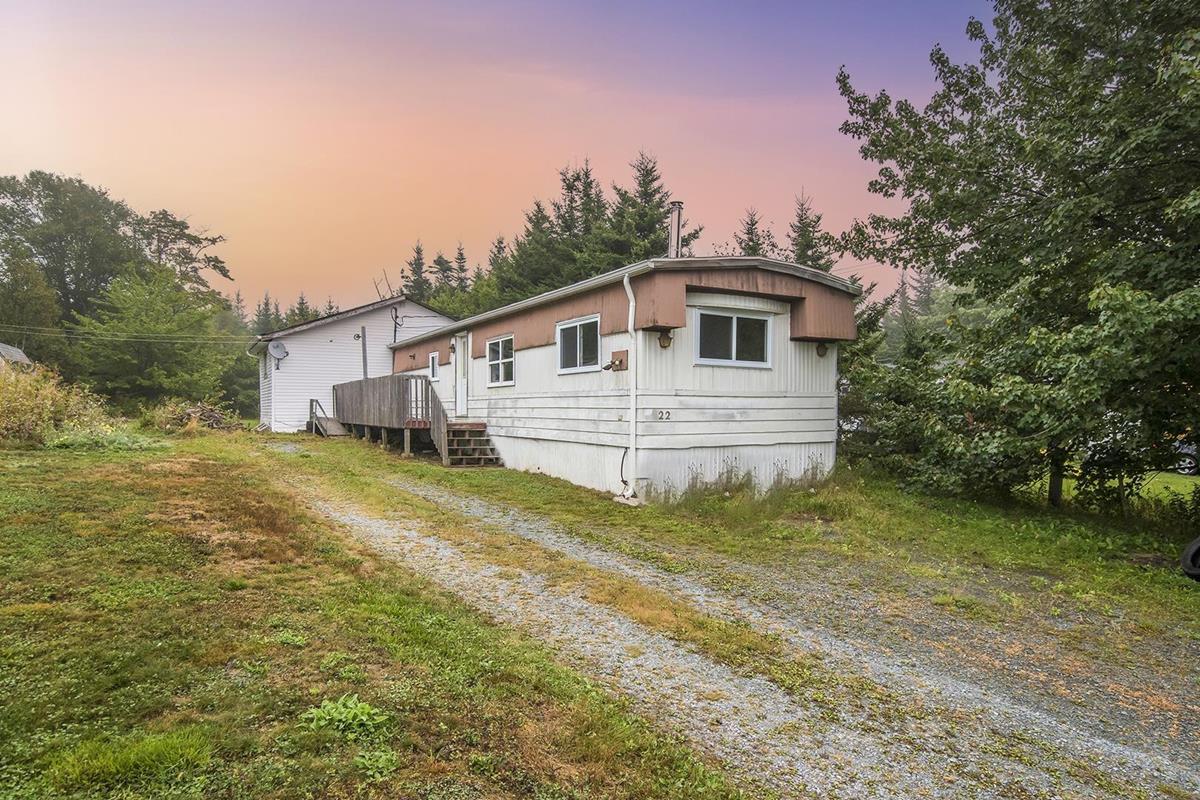 22 Spruce Drive, Cow Bay, (MLS® 202222756) RE/MAX nova