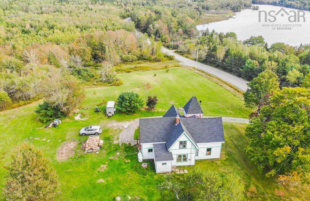 300 Lake Lawson Road, New Ross, (MLS® 202223017) RE/MAX nova