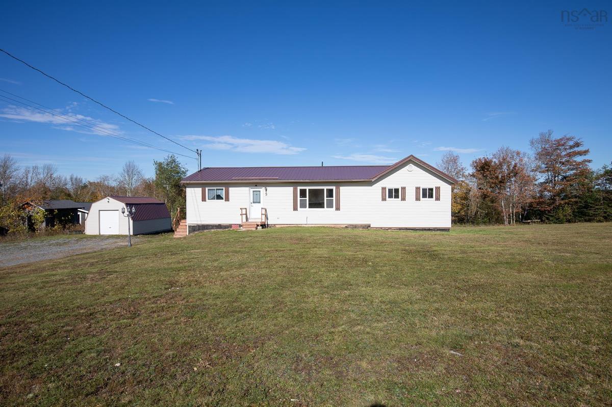 5 Long Lake Road, Mount Uniacke, (MLS® 202223685) RE/MAX nova