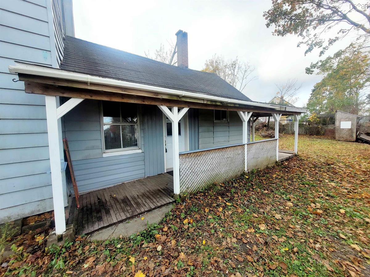 2080 South Main Street, Westville, (MLS® 202225032) RE/MAX nova