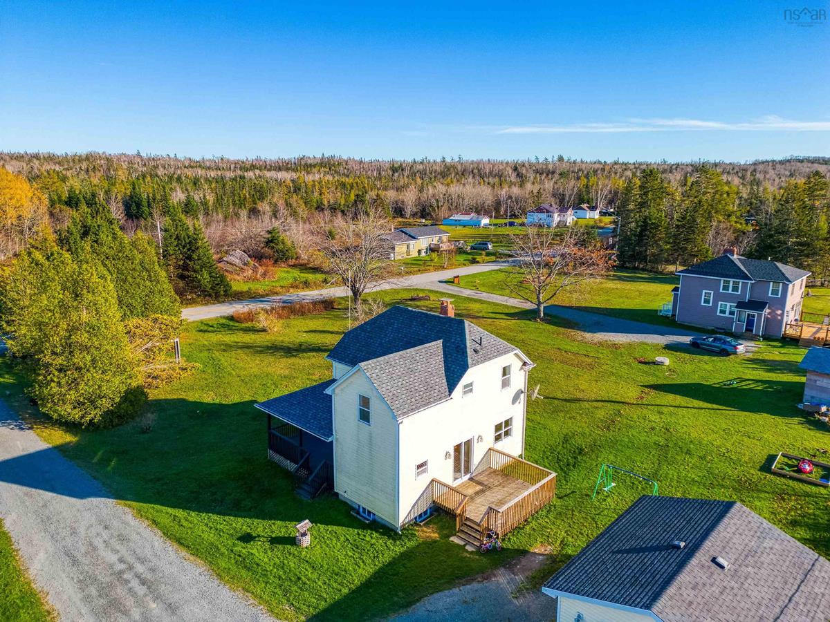 307 Malay Falls Lochaber Mines Road, Sheet Harbour, (MLS® 202225198) RE