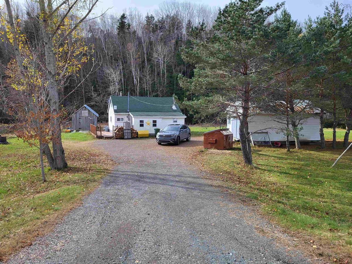 18 Hwy2 Highway, Five Islands, (MLS® 202225500) RE/MAX nova