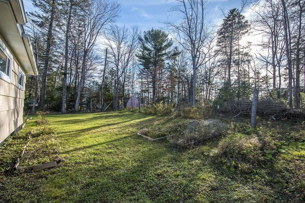 2156 St. Margaret's Bay Road, Timberlea, (MLS® 202225691) RE/MAX nova