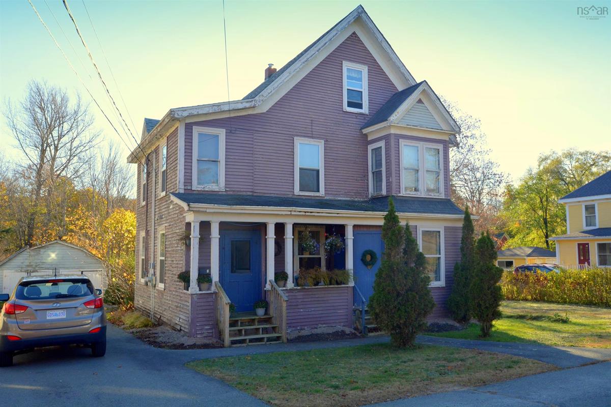 622 West Main Street, Kentville, (MLS® 202226200) RE/MAX nova