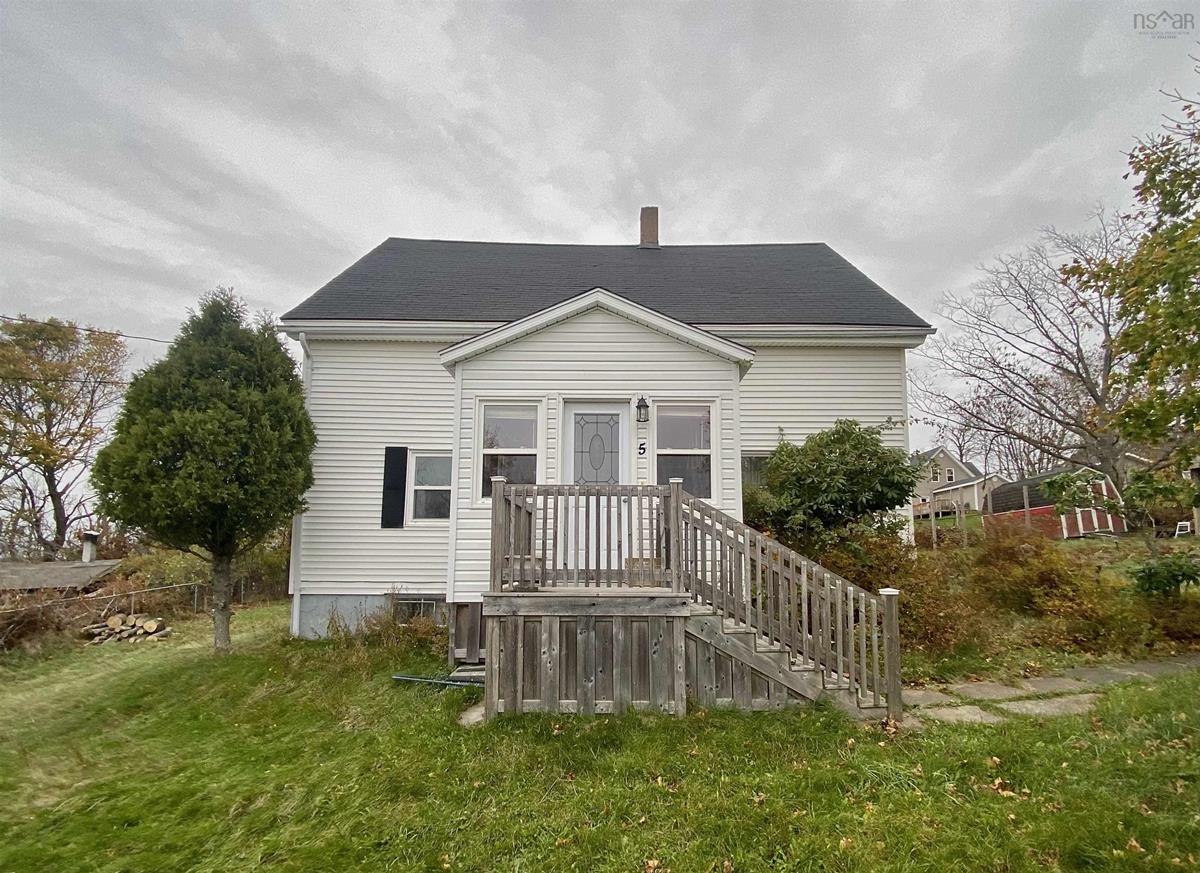 5 Mechanic Street, Trenton, (MLS® 202226275) RE/MAX nova