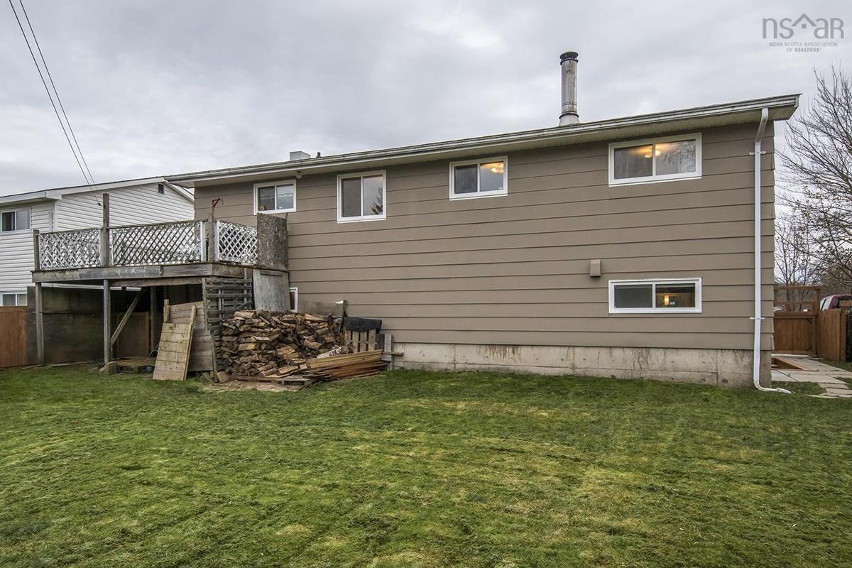 42 Seawood Avenue, Lower Sackville, (MLS® 202226760) RE/MAX nova
