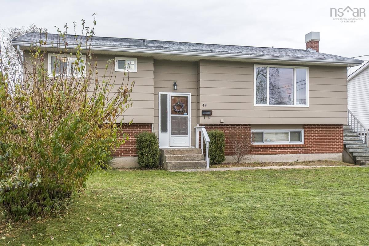 42 Seawood Avenue, Lower Sackville, (MLS® 202226760) RE/MAX nova
