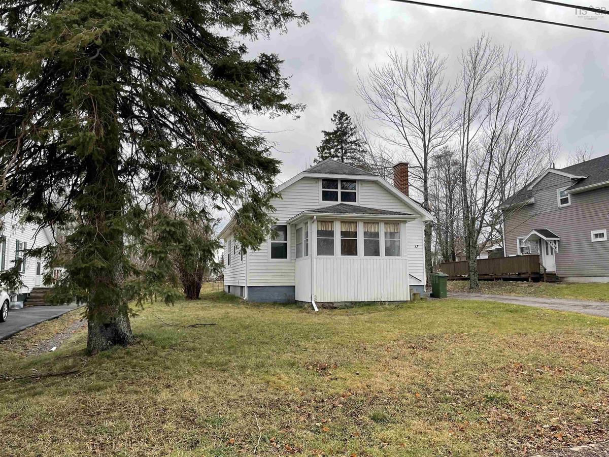 17 Pleasant Avenue, Stellarton, (MLS® 202300058) RE/MAX nova